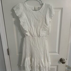 Chic White Ruffled Mini Dress